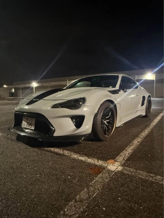 2013 Scion FR-S - Image 5 of 5