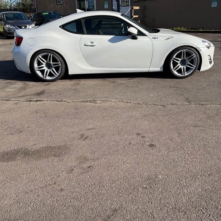2013 Scion FR-S - Image 4 of 17