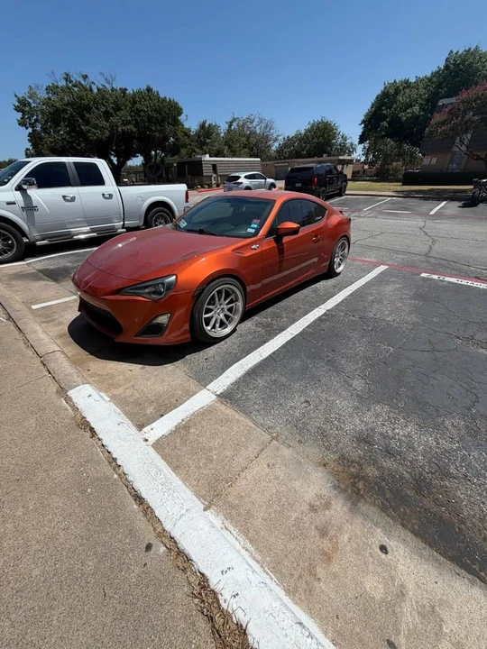 2013 Scion FR-S - Image 2 of 11