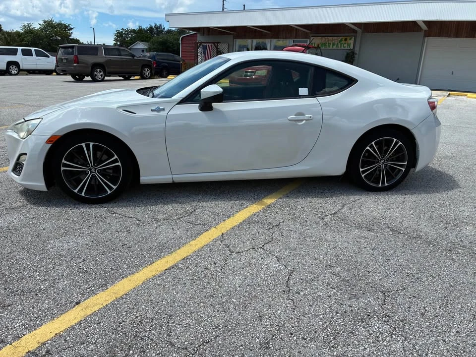 2013 Scion FR-S - Image 2 of 12