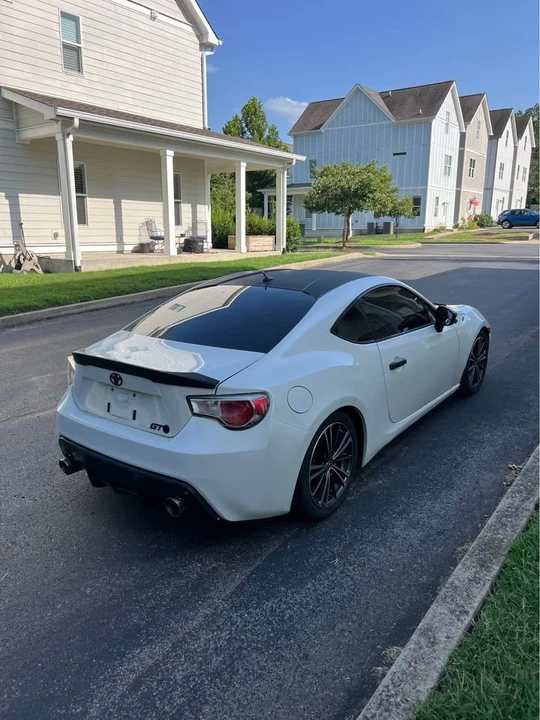 2013 Scion FR-S - Image 4 of 10