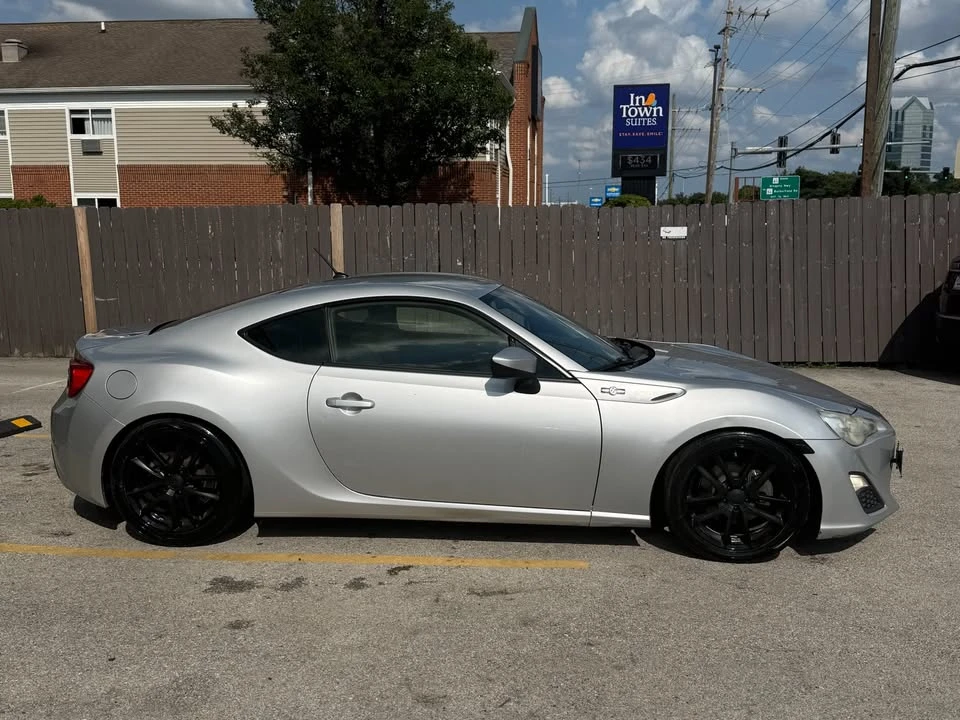 2013 Scion FR-S - Image 5 of 17