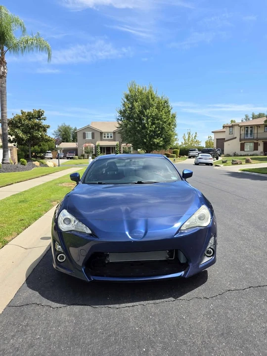 2013 Scion FR-S - Image 2 of 12