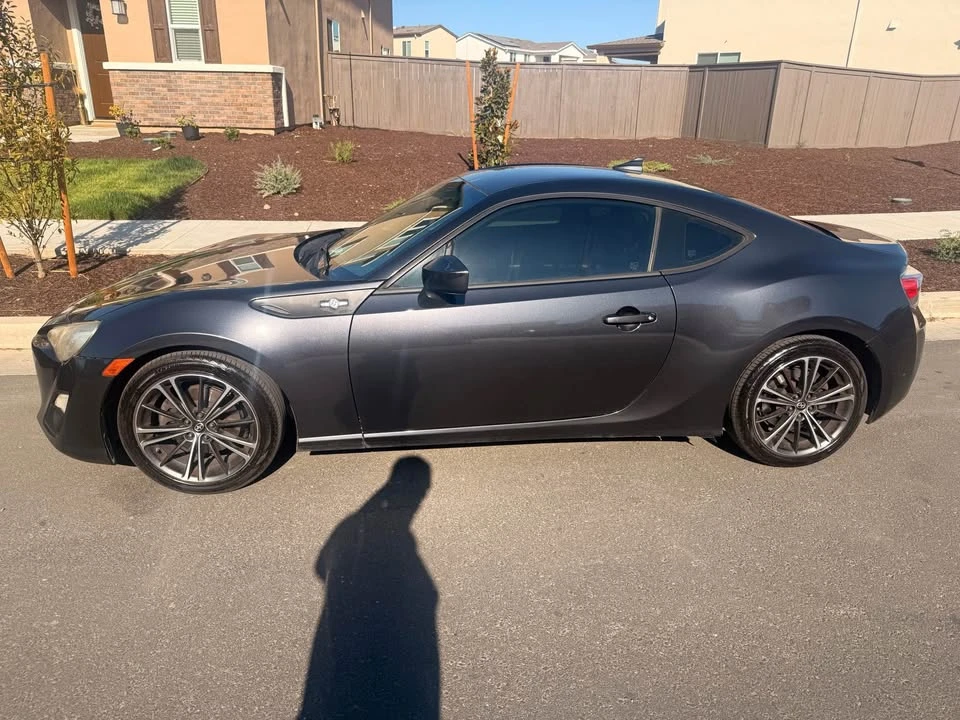 2013 Scion FR-S - Image 2 of 7
