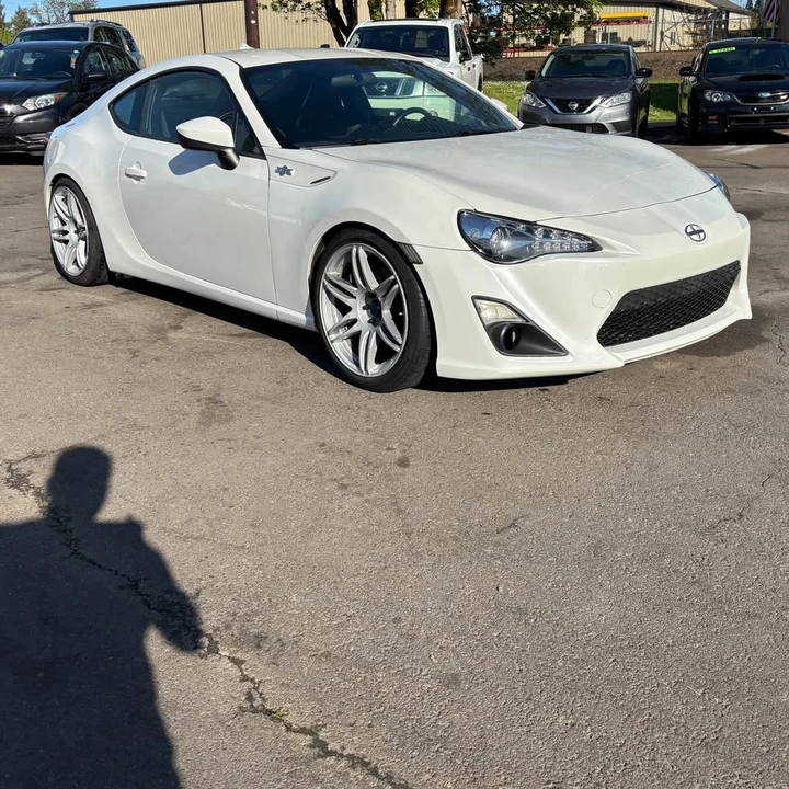 2013 Scion FR-S - Image 3 of 17