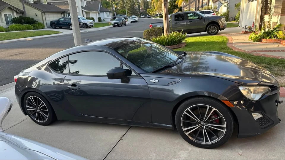 2013 Scion FR-S - Image 2 of 8