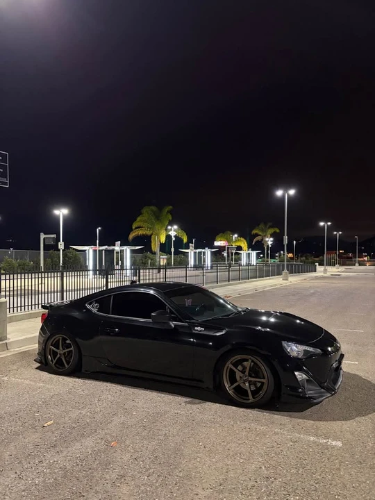 2013 Scion FR-S - Image 2 of 5