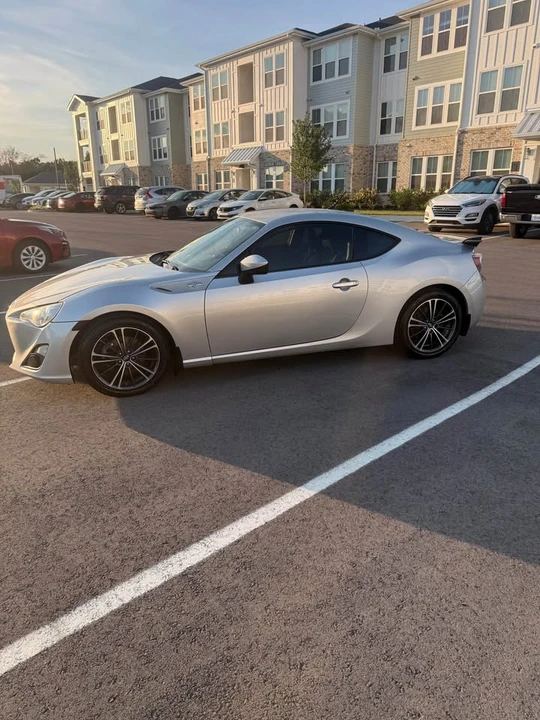 2013 Scion FR-S - Image 2 of 13