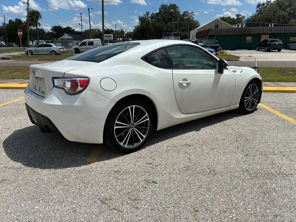2013 Scion FR-S - Image 5 of 12