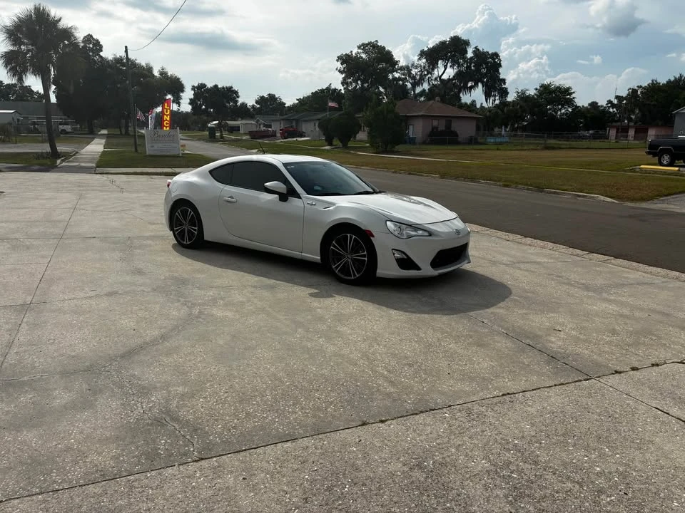 2013 Scion FR-S - Image 3 of 9