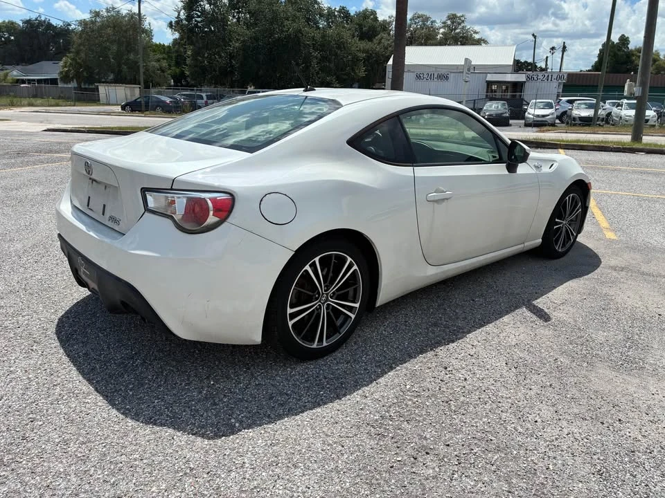 2013 Scion FR-S - Image 5 of 12
