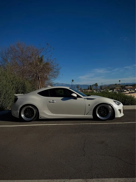 2013 Scion FR-S - Image 2 of 8