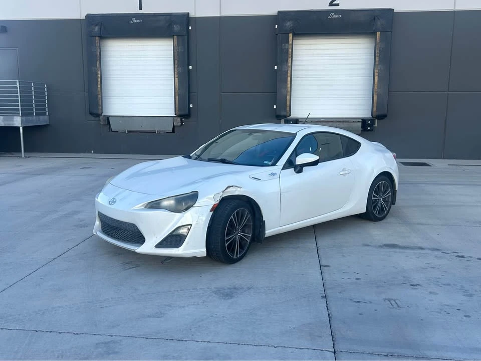 2013 Scion FR-S - Image 2 of 13