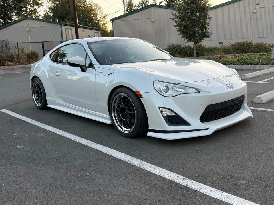 2013 Scion FR-S - Image 2 of 20