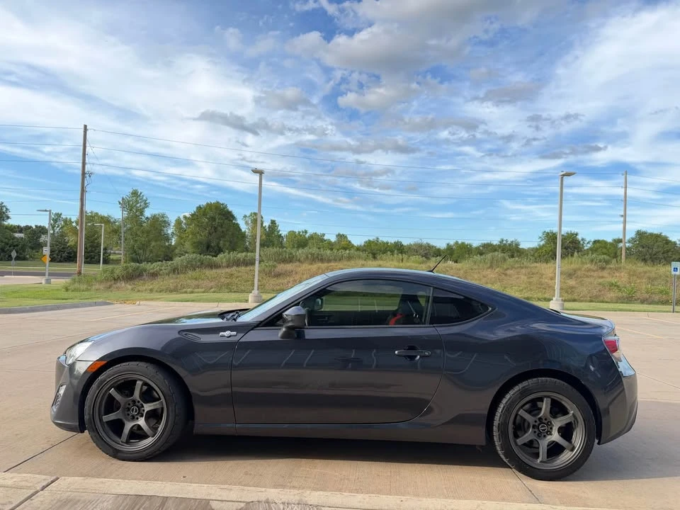 2013 Scion FR-S - Image 6 of 10