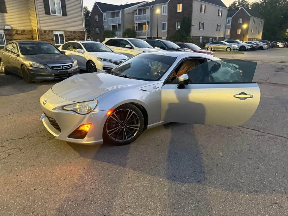 2013 Scion FR-S - Image 4 of 11