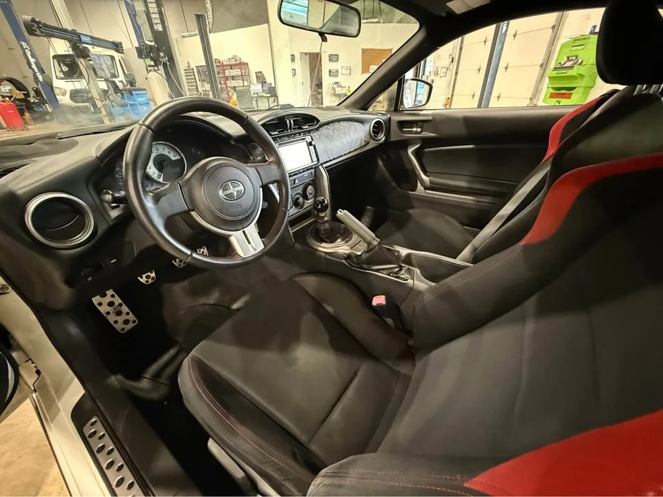 2013 Scion FR-S - Image 13 of 19