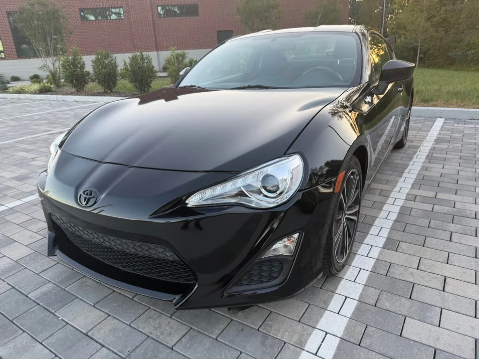 2013 Scion FR-S - Image 2 of 11