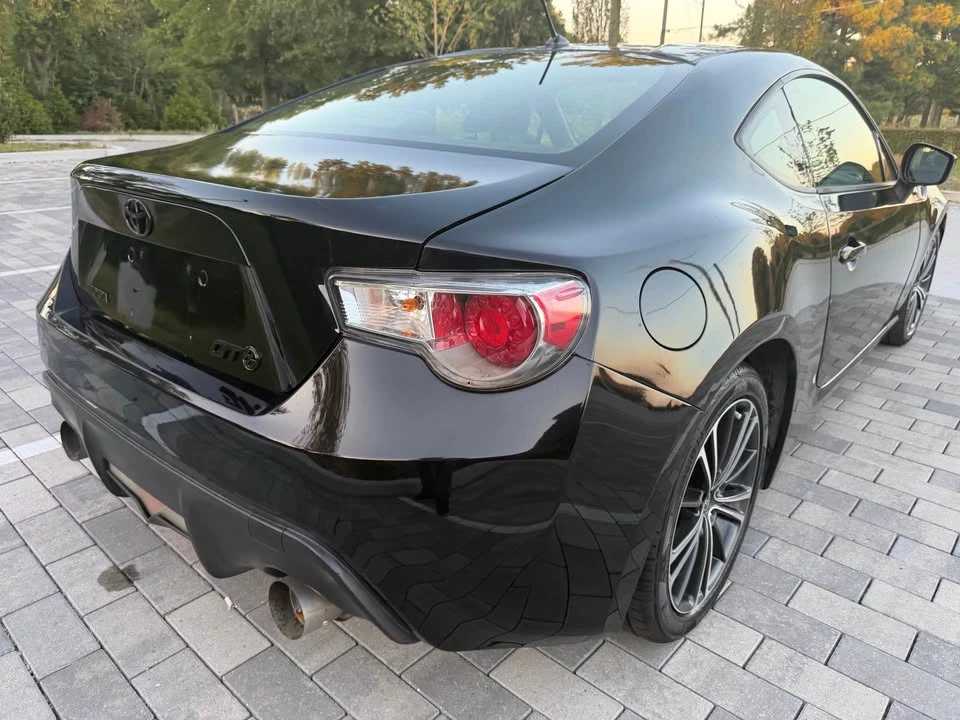2013 Scion FR-S - Image 10 of 11