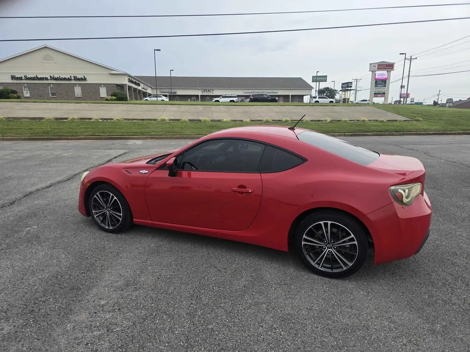 2013 Scion FR-S - Image 2 of 15
