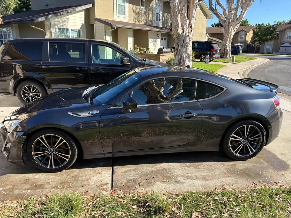 2013 Scion FR-S - Image 2 of 10