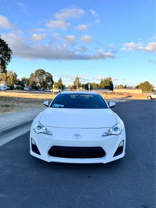 2013 Scion FR-S - Image 2 of 20