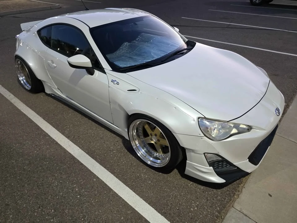 2013 Scion FR-S - Image 3 of 10