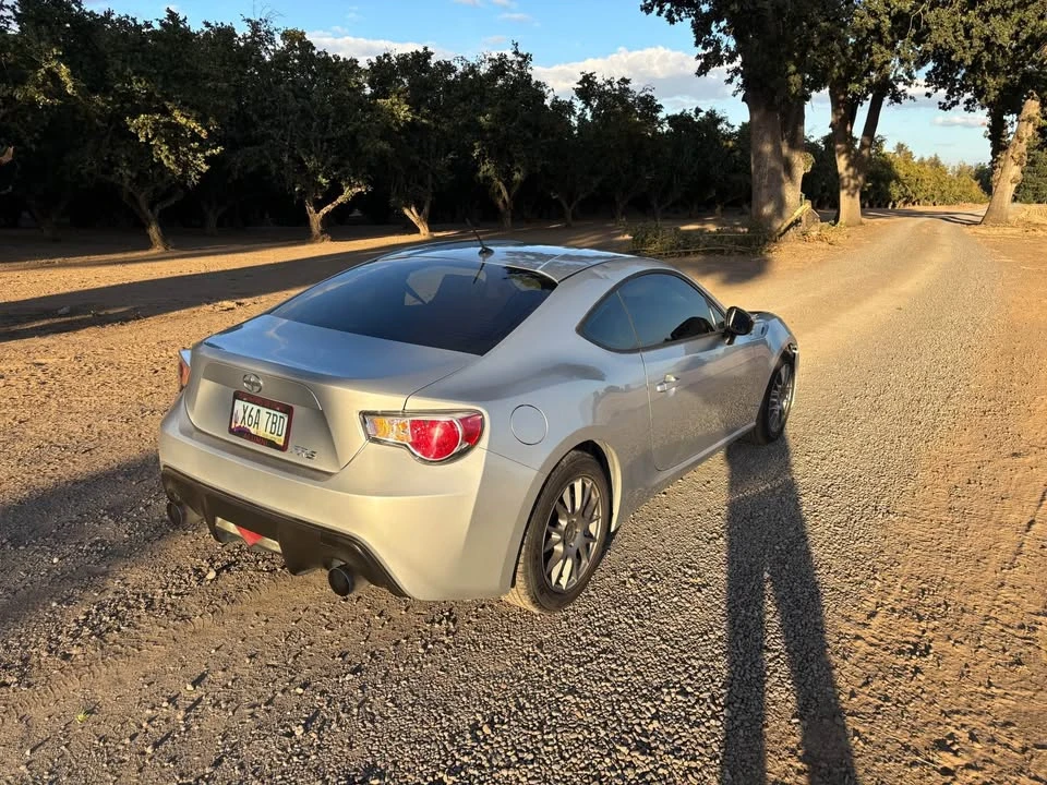 2013 Scion FR-S - Image 4 of 11