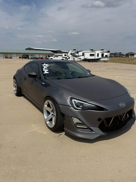2013 Scion FR-S - Image 3 of 11