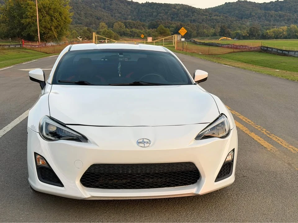 2013 Scion FR-S - Image 4 of 14