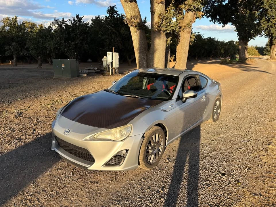 2013 Scion FR-S - Image 2 of 8