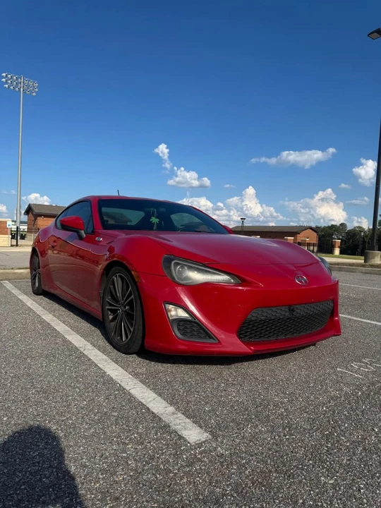 2013 Scion FR-S - Image 2 of 10