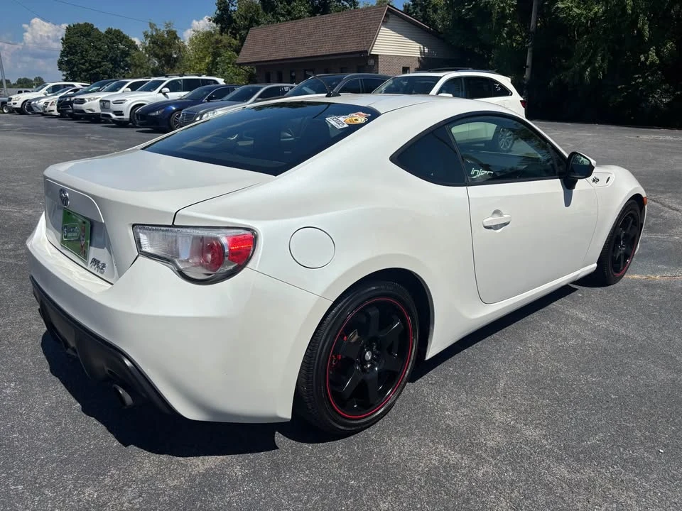 2013 Scion FR-S - Image 8 of 19