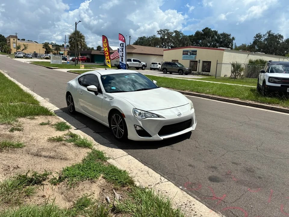 2013 Scion FR-S - Image 6 of 7