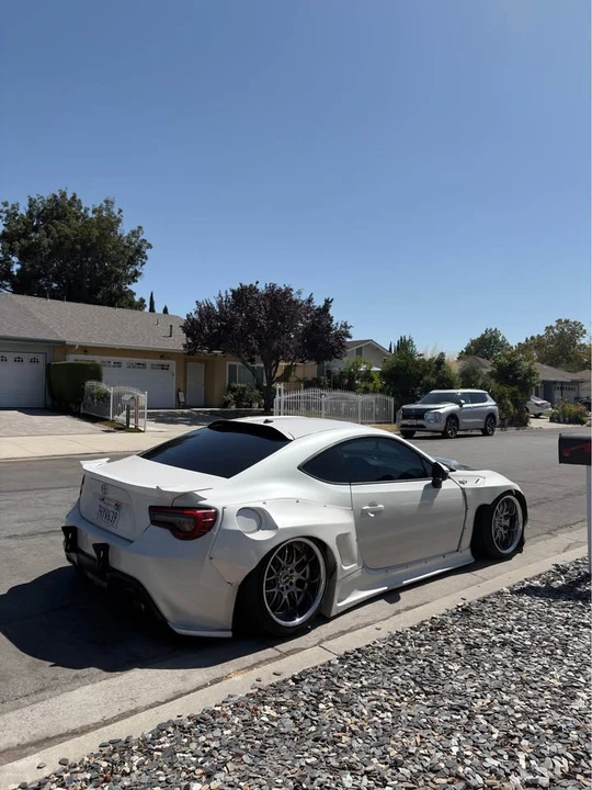 2013 Scion FR-S - Image 4 of 6