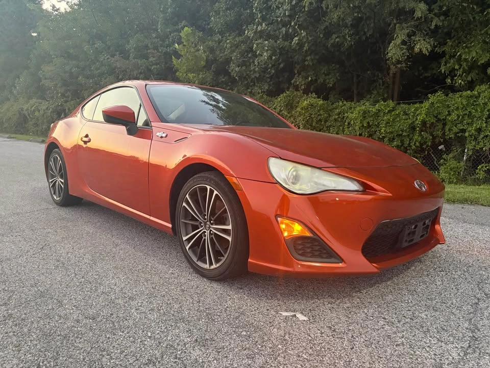 2013 Scion FR-S - Image 2 of 16