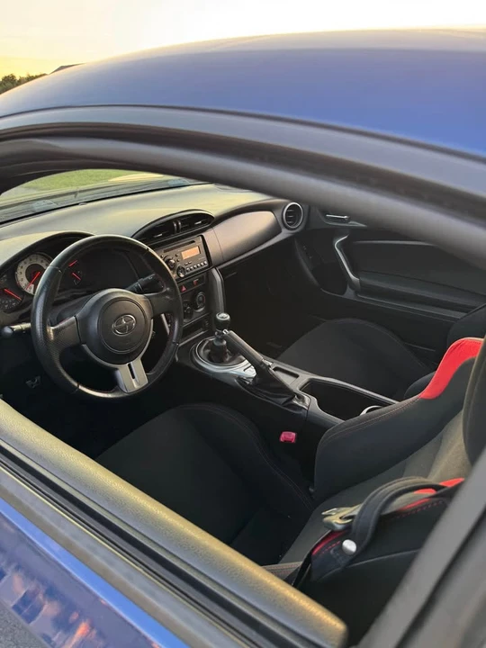 2013 Scion FR-S - Image 7 of 14