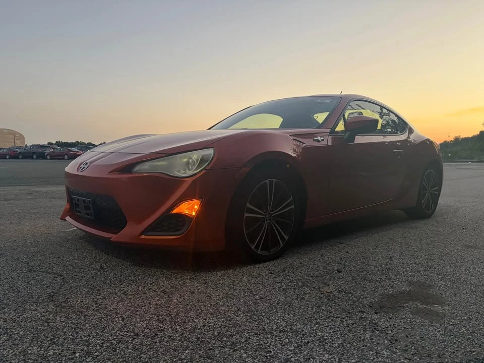 2013 Scion FR-S - Image 8 of 16