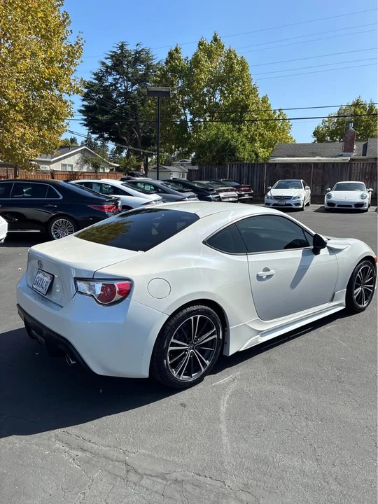 2013 Scion FR-S - Image 3 of 15
