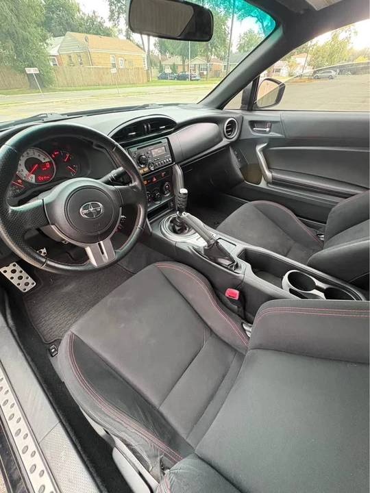 2013 Scion FR-S - Image 9 of 10