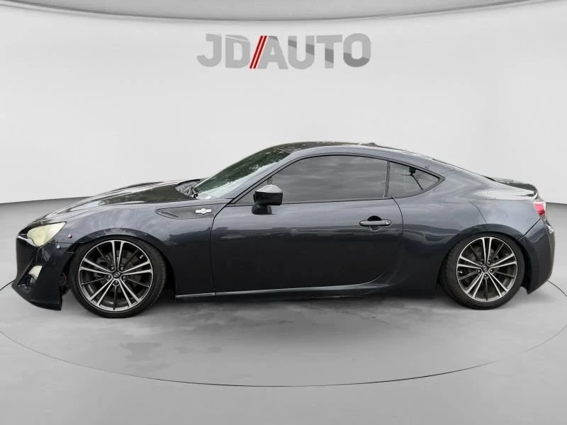 2013 Scion FR-S - Image 2 of 15