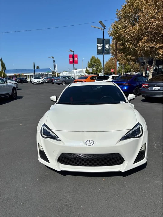2013 Scion FR-S - Image 8 of 15