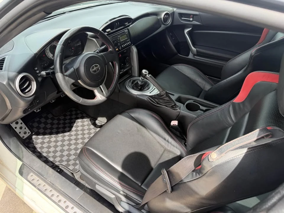 2013 Scion FR-S - Image 5 of 12