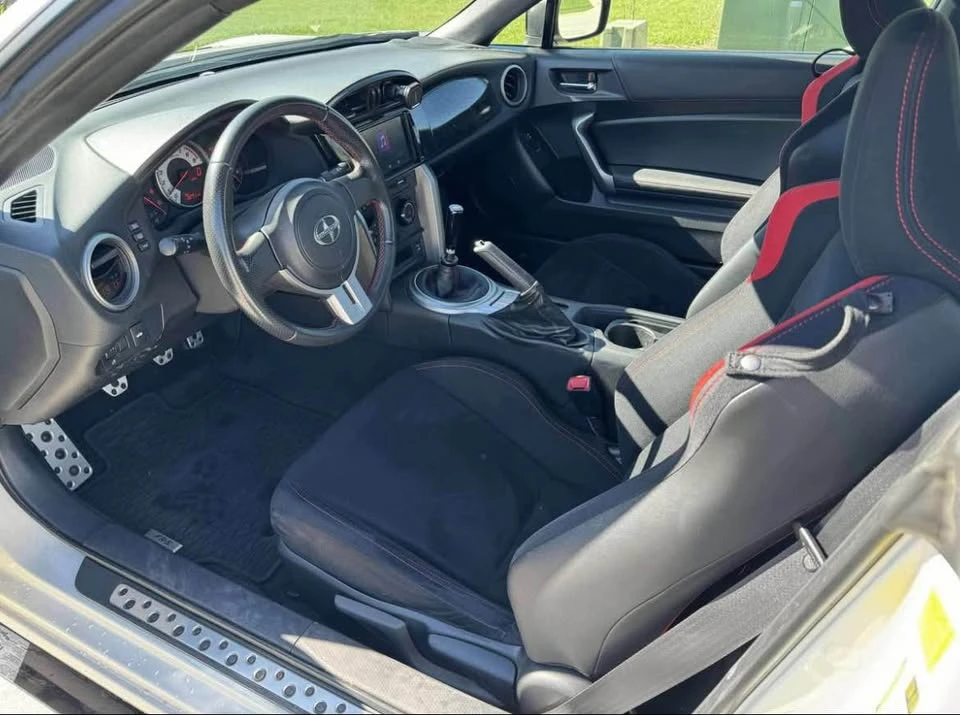 2013 Scion FR-S - Image 8 of 8