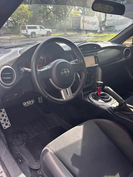 2013 Scion FR-S - Image 10 of 15