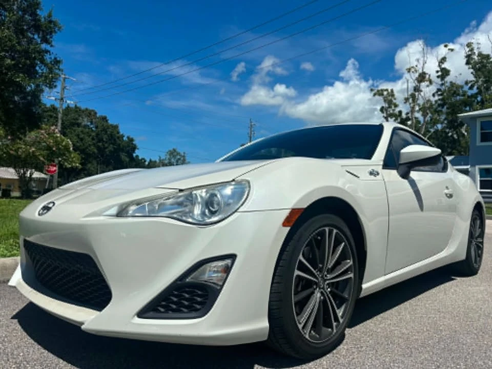 2013 Scion FR-S - Image 4 of 17