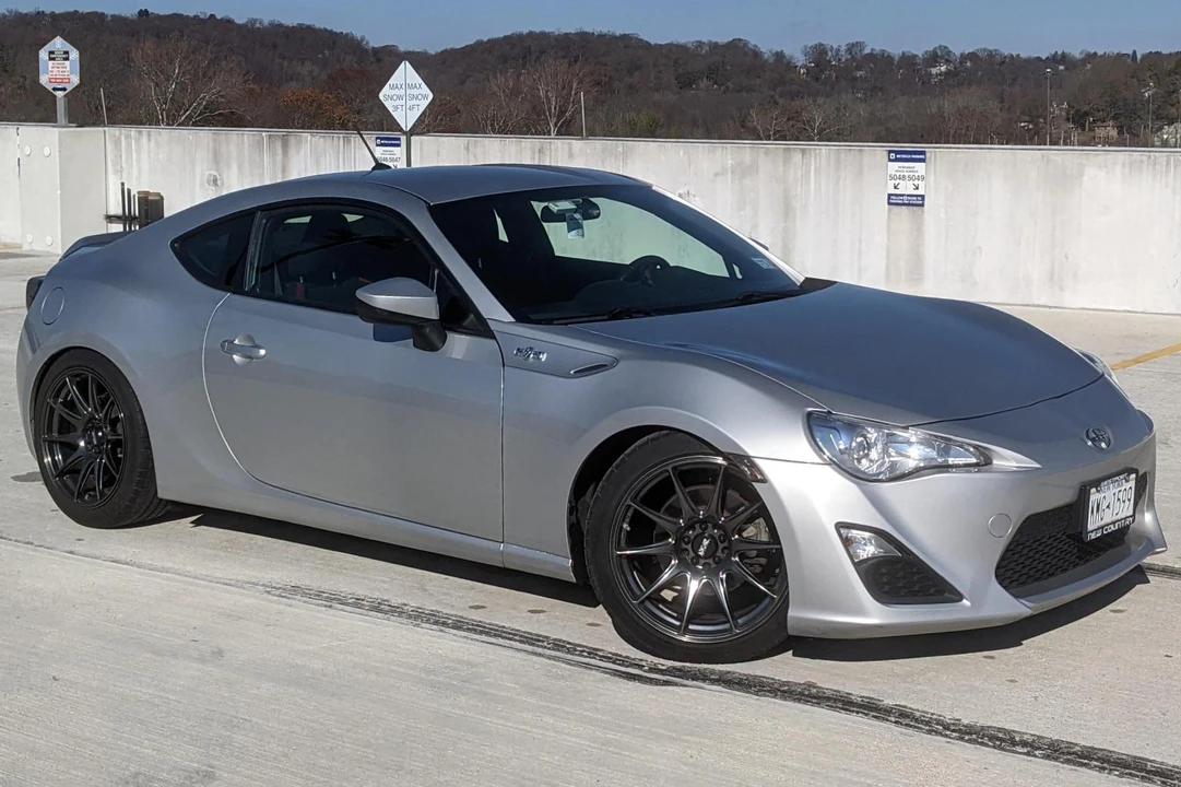 2013 Scion FR-S - Image 12 of 31