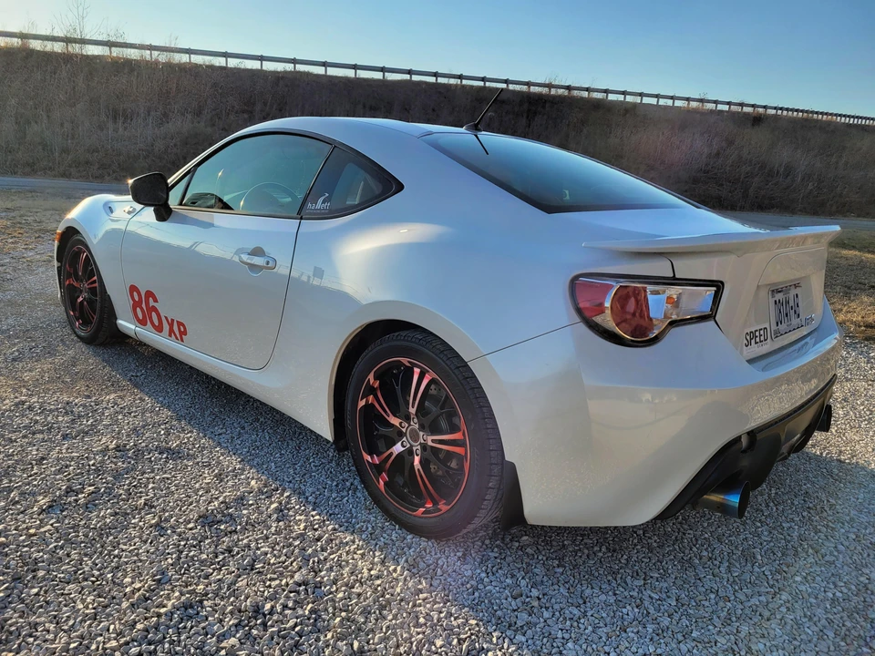 2013 Scion FR-S - Image 16 of 31