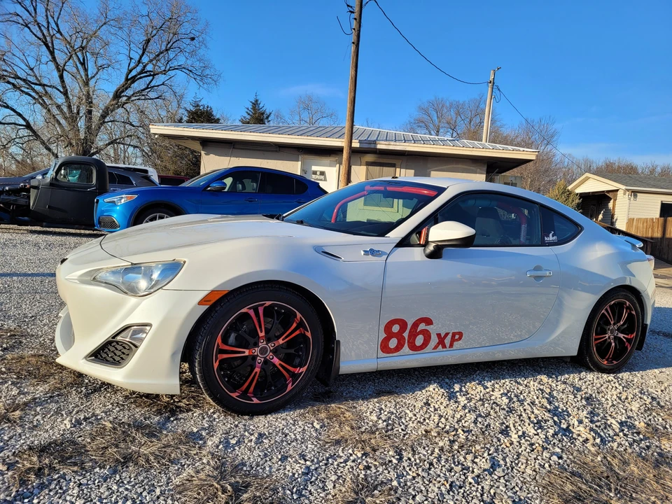 2013 Scion FR-S - Image 8 of 31