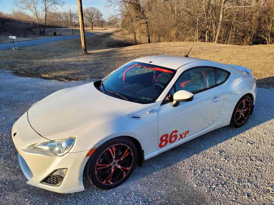 2013 Scion FR-S - Image 7 of 31